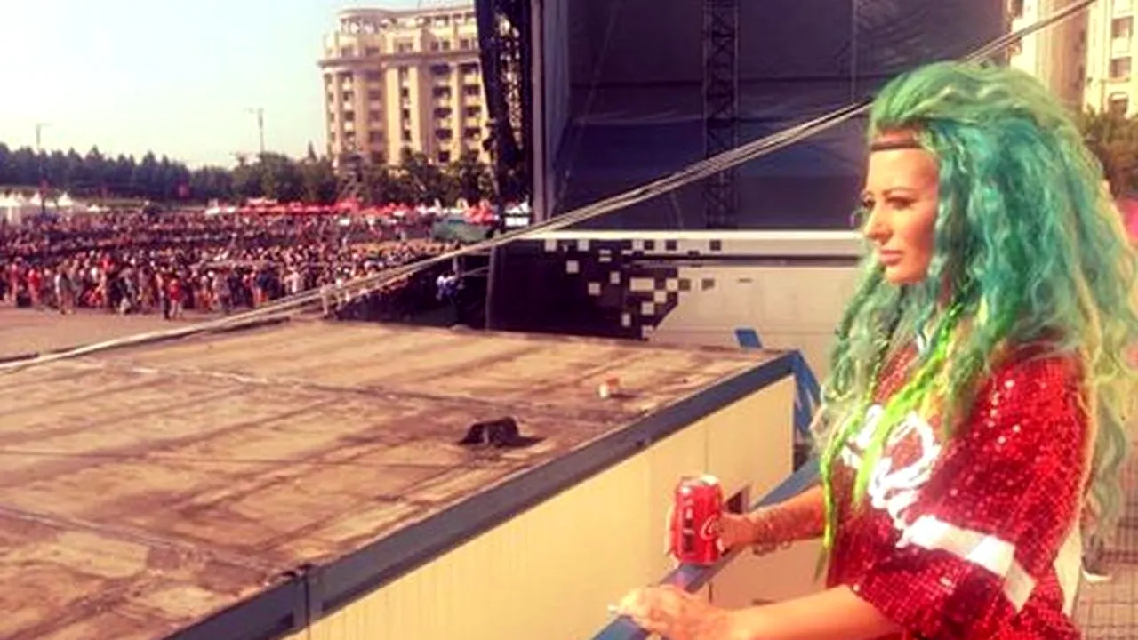 Ce a pățit Delia înainte de concertul lui Robbie Williams