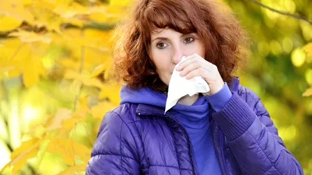 Toamna aduce ALERGII. Cauze și tratamente