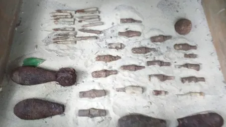 Adevărat arsenal militar descoperit în județul Neamț. Pirotehniștii, uimiți de ce au găsit la fața locului