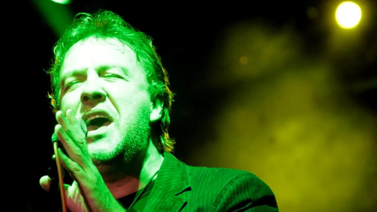 VH2 cântă în deschidere la Status Quo