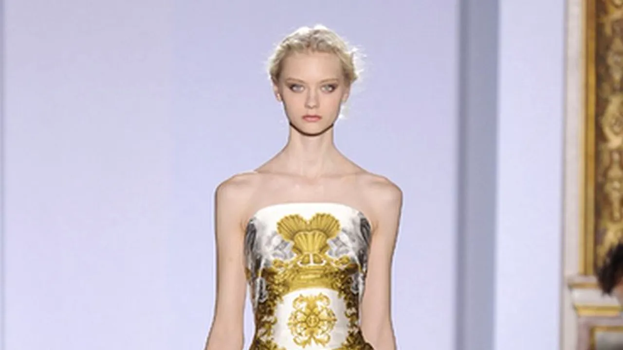 Invitată la o nuntă? 21 de rochii pe care să le porți