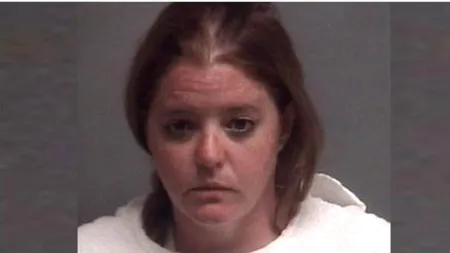 O profesoară americană a fost arestată pentru viol și corupere de minori