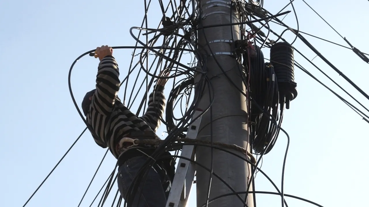 Avizul ANCOM privind accesul la Netcity, refuzat de Primăria Capitalei și contestat în justiție