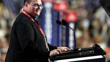 Donald Trump, IMITAT de un pastor la convenția republicanilor. Fostul președinte a fost și el amuzat de moment