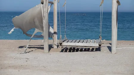 MĂSURI. Beach-barurile non-stop din Vama Veche vor difuza doar muzică ambientală în weekend: „Le propunem turiştilor un alt mod de a se destinde”