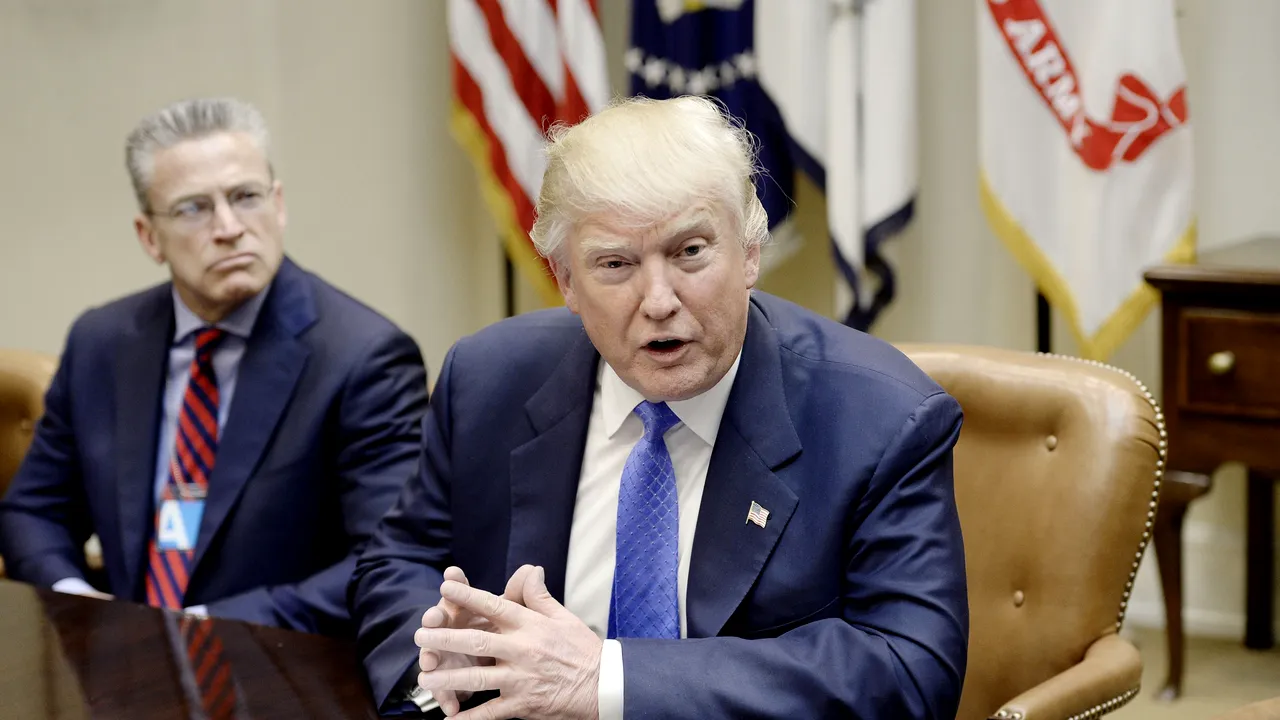 Donald Trump critică din nou presa și vrea ca citarea surselor anonime să fie interzisă