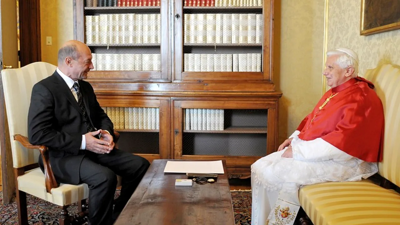 Papa Benedict se va întâlni vineri cu Traian Băsescu, confirmă Vaticanul