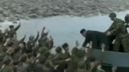 VIDEO - Scene de isterie colectivă în timpul unei vizite a lui Kim Jong-un