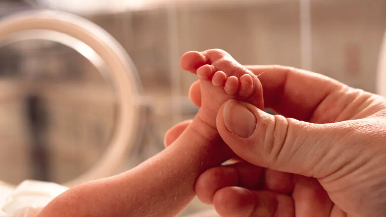Cel mai prematur bebeluș din lume. Cum arată nou-născutul care depășit șansele de supraviețuire de 0%
