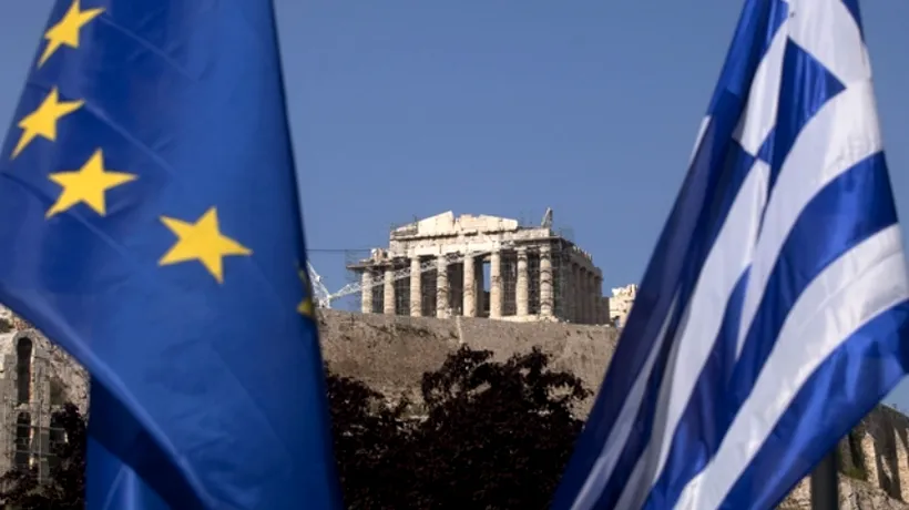 Financial Times: Băncile din Grecia, susținute în secret cu lichidități de urgență de 100 miliarde euro