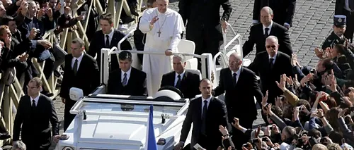 Papa Francisc le cere preoților să renunțe la mașinile luxoase