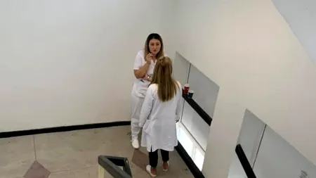 „Să le spună cineva că în spitale nu se fumează