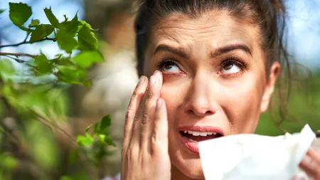 Te „mănâncă” ochii? Medicii dezvăluie cauzele mâncărimii și ce poți face ca să scapi de ea