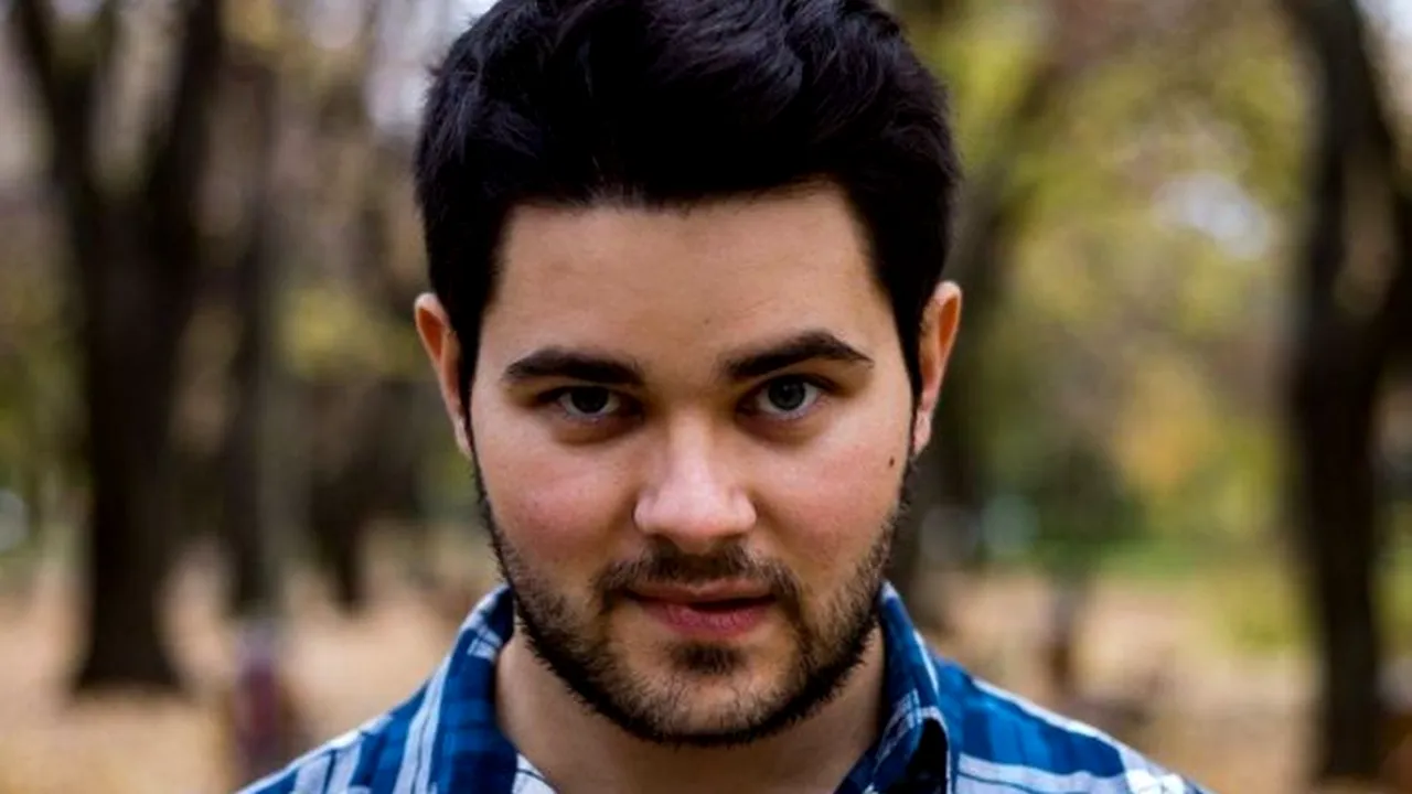 Mărturia unui tânăr actor infectat cu COVID-19: „E absolut îngrozitor să vezi atâta incompetență în serviciile publice. Sunt dezgustat şi frustrat!”. Reacția DSP