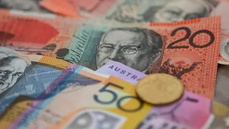 O femeie a moștenit opt milioane de dolari de la tatăl ei, dar trăiește din ajutor social. Înainte să moară, bărbatul i-a pus două condiții