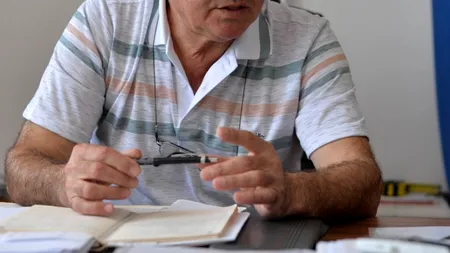 Acesta este cel mai longeviv primar din România. Colegii îl consideră o ''RELICVĂ'', dar localnicii îl votează la FOC AUTOMAT. De când e în primărie