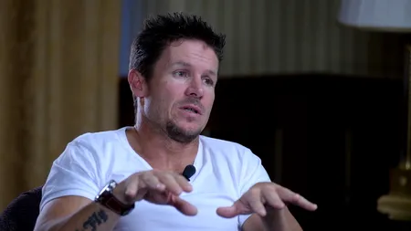 Felix Baumgartner, parașutistul care a reușit să depășească viteza sunetului: 