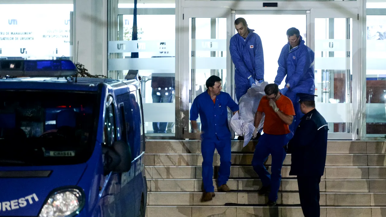 Anchetă la Iași, după ce două cadavre cu urme de violență au fost găsite într-un apartament