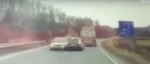 VIDEO | La doar câțiva centimetri de o tragedie, pe o șosea din Cluj. Un șofer a făcut o greșeală care îi putea fi fatală