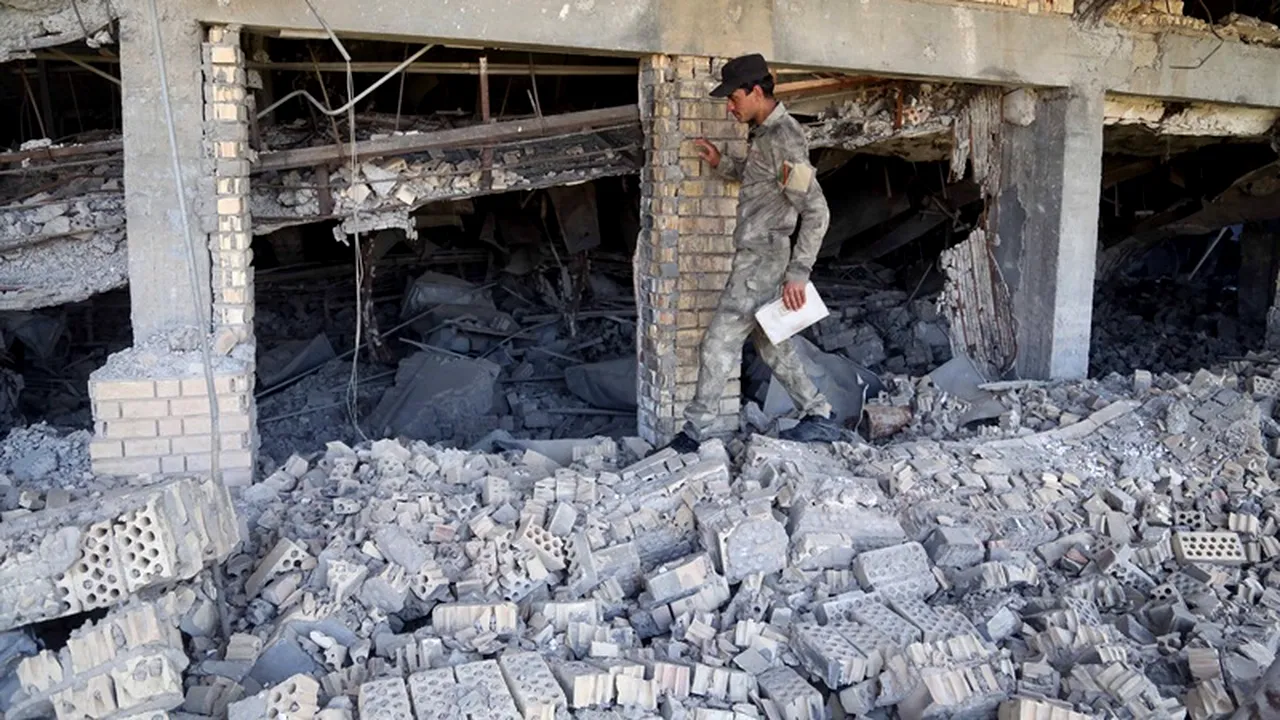 Mormântul lui Saddam Hussein, distrus în luptele dintre SI și forțele irakiene