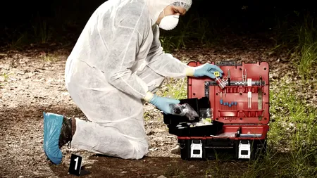 Bărbatul omorât în baza sportivă din Mamaia a trecut prin CHINURI inimaginabile. Criminalul a povestit cum l-a bătut, l-a înjunghiat și l-a incendiat