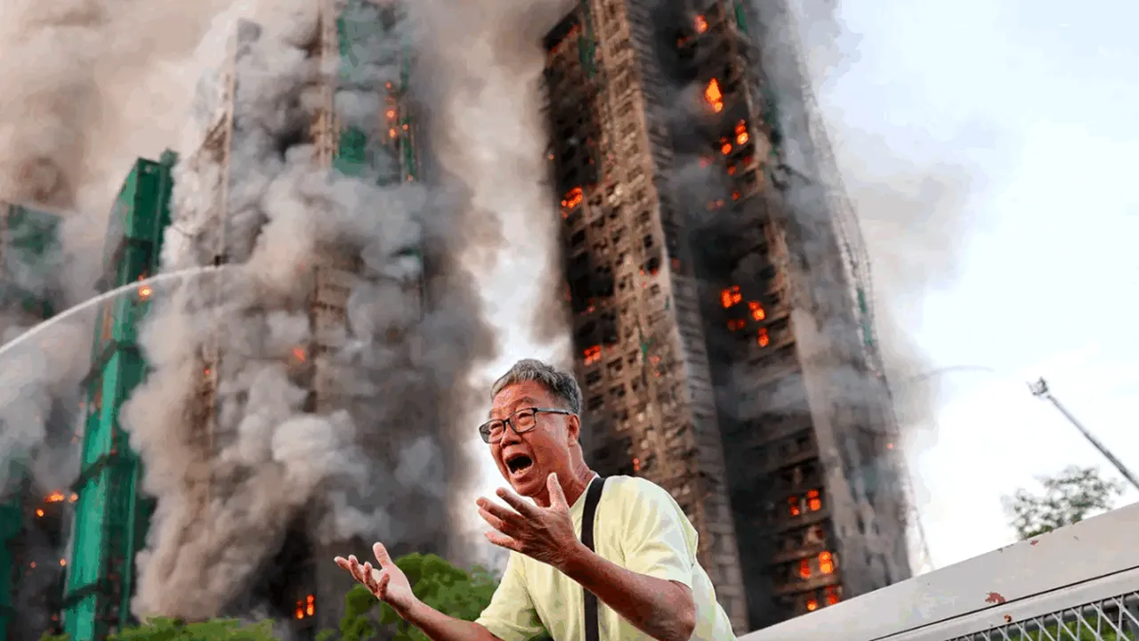 Tragedia din Hong Kong, concluzii preliminare: 128 de morți, victime încă prinse sub dărâmături, mii de apartamente distruse. Filmul celui mai grav incendiu după 1948