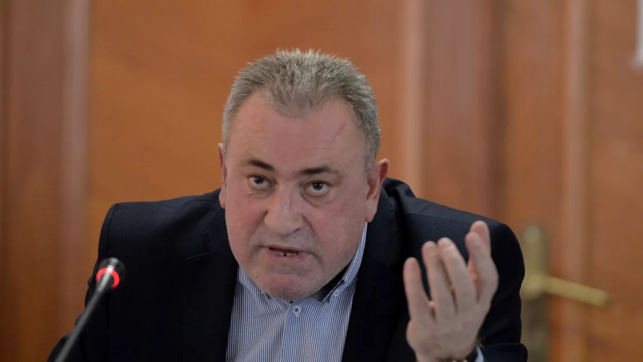 Un deputat PSD critică dur legile educației inițiate de Sorin Cîmpeanu: „România educată a liberalilor este o poveste de adormit copiii”