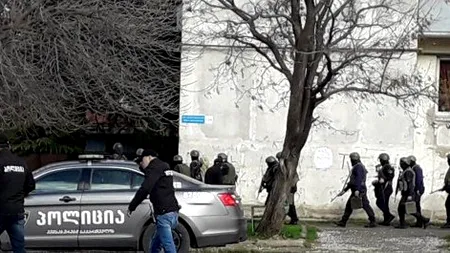 Cel puțin trei islamiști, uciși în urma unei operațiuni antiteroriste de amploare în capitala Georgiei. Un membru al forțelor de ordine a murit