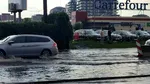 Furtună puternică în București. Au fost emise coduri Roșu și portocaliu de averse torențiale