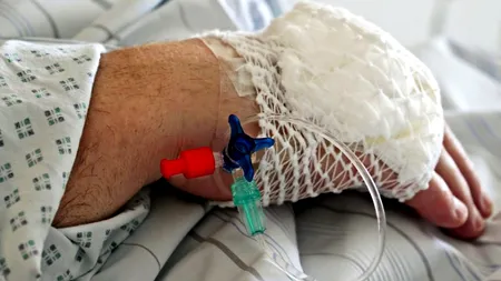 CORONAVIRUS. Un medic de la Spitalul Judeţean Botoşani, infectat cu COVID-19, a murit