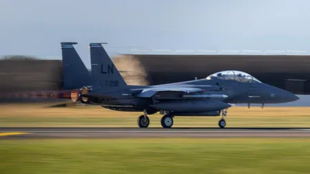 Mai multe DRONE, depistate în apropierea unor baze militare americane din Marea Britanie. Forțe britanice au fost desfășurate în zonă