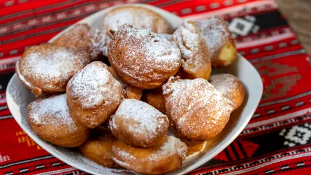 Rețetă mănăstirească cu gogoși de post. Ingredientul folosit de măicuțe pentru un aluat pufos