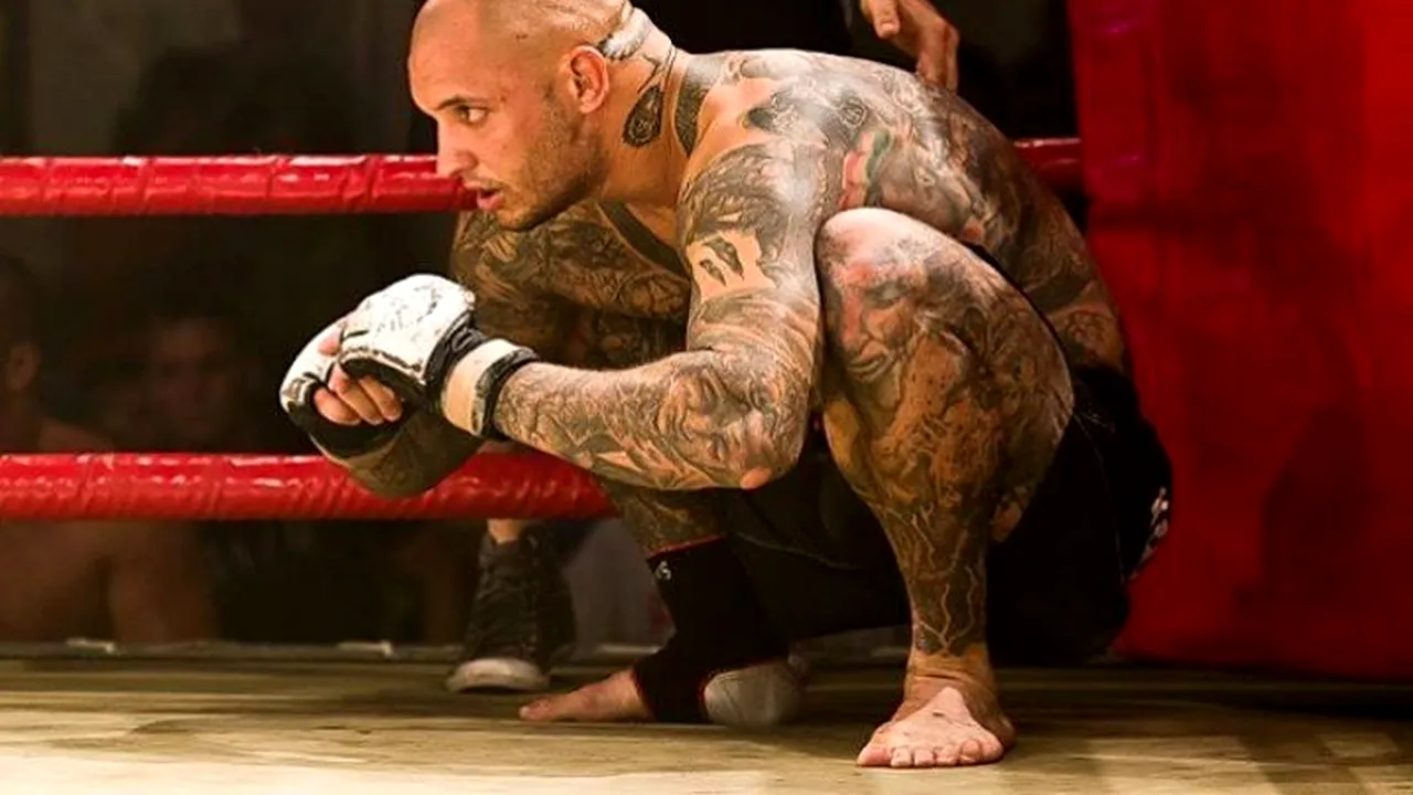 Un luptător ungur de arte marțiale, exclus dintr-o gală la Praga pentru tatuaje naziste