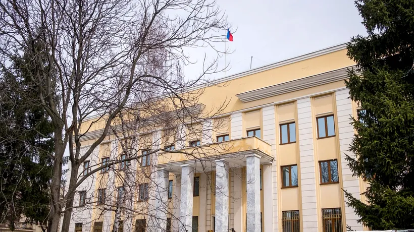 Contul de Twitter al Ambasadei Rusiei la București a fost suspendat. Care este motivul