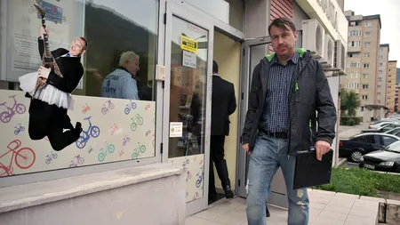 O bancă a fost jefuită de 300.000 de lei în doar 37 de secunde. Un an mai târziu, s-a trecut la arestări