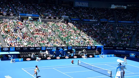 Ce premii se acordă la turneul de tenis Australian Open 2023? Câștigătorul probei de simplu, feminin sau masculin, adună aproape 1,9 milioane de euro