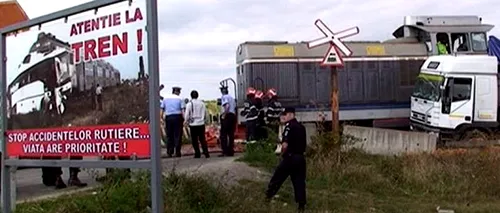 Trafic feroviar blocat între Sibiu și Râmnicu Vâlcea, după ce un tren a lovit un TIR