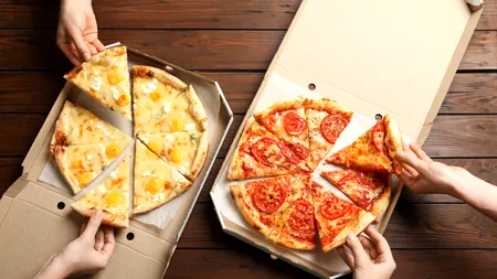 Motivul hilar pentru care cutia cu PIZZA are formă pătrată, deși preparatul fast food de origine italiană are formă rotundă