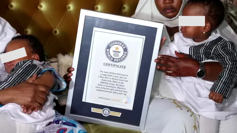 O tânără mămică a stabilit un record mondial după ce a născut 9 copii în același timp