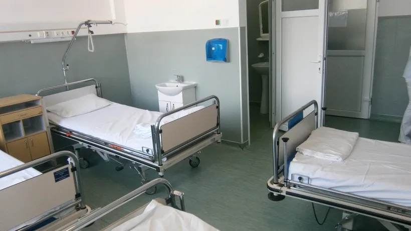 Incident șocant la spitalul din Oradea. Pacient bătut, sedat şi legat de pat, iar un medic a încercat să muşamalizeze totul!