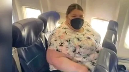 Supraponderalii vor să primească un loc GRATUIT în avion, pentru a avea un confort mai ridicat: „Am experimentat discriminare și disconfort”