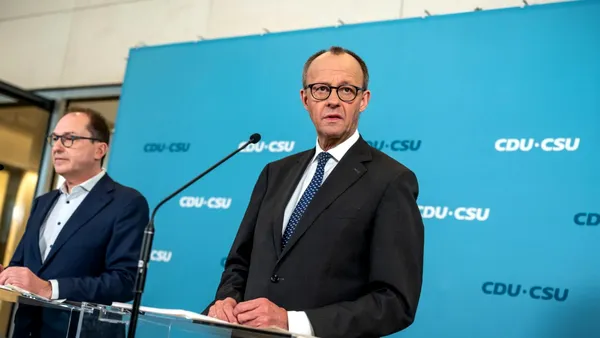 Ministrul german de Interne: „Avem amenințări mai grave ca-n Războiul Rece”. Cancelarul insistă pe înăsprirea sancțiunilor contra Rusiei