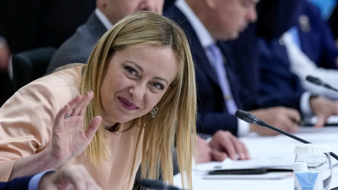 Joe Biden o așteaptă cu nerăbdare pe Giorgia Meloni, în Biroul Oval. De ce merge Meloni la Casa Albă?