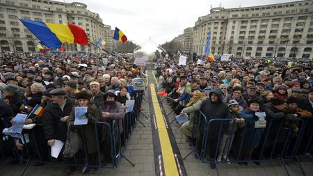 Peste 3.000 de persoane la mitingul organizat de Antena Group. Ce scandează participanții