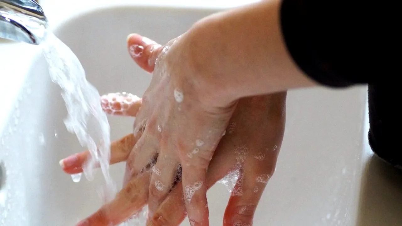 Cum să te speli corect pe mâini