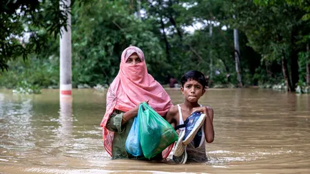 39 de morți și milioane de persoane afectate de inundațiile catastrofale din India și Bangladesh