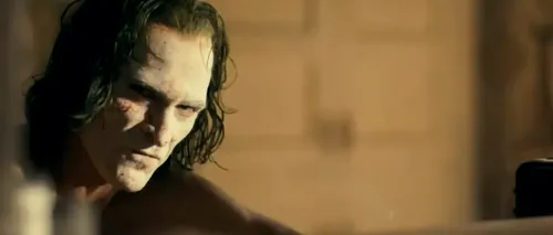 Joaquin Phoenix, surprins într-un moment tensionat pe platourile filmului „Joker: „Crezi că e amuzant să faci mișto de mine? | VIDEO