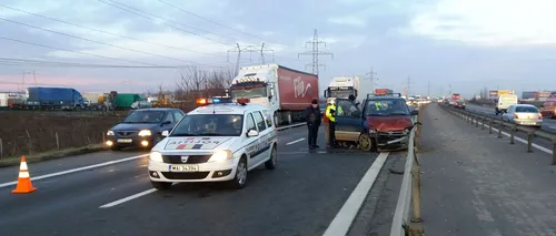 Șase persoane implicate într-un accident pe DN 17, în Suceava, după ce un microbuz s-a răsturnat