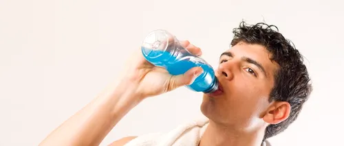 Ce se întâmplă în corp când consumi băuturi energizante
