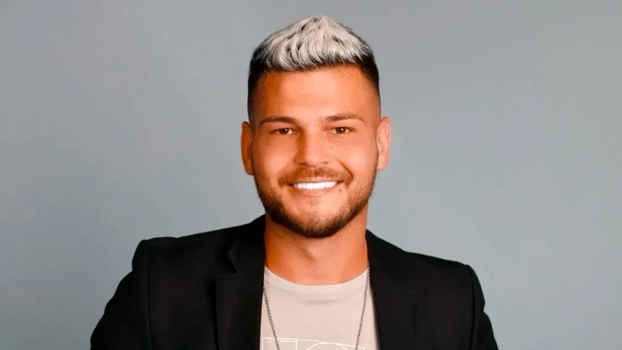 Legăturile lui Răzvan Botezatu cu fostul soț al Codruței Filip. „Dar nu mai știu cum îl chema că m-am emoționat acum”